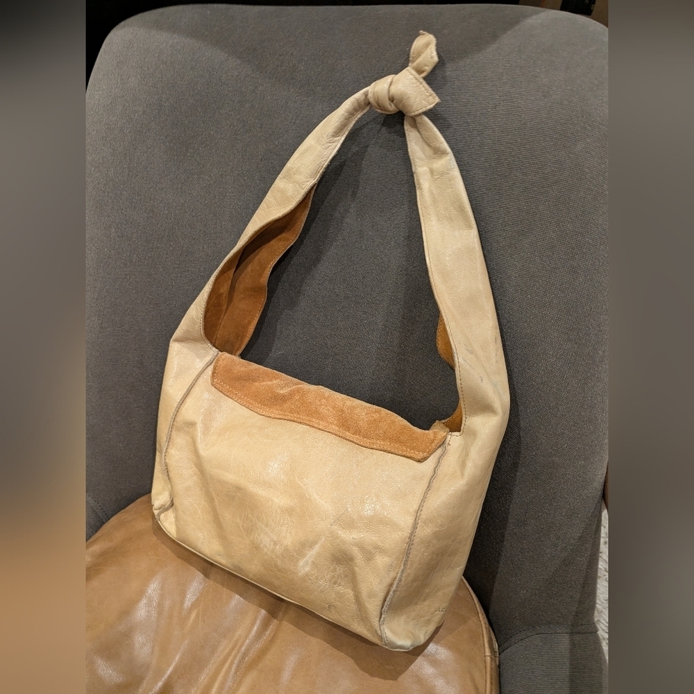 Y2K Arcadia Italy Leather vintage hobo bag gold with butterfly embossing. Rare! - Picture 6 of 15